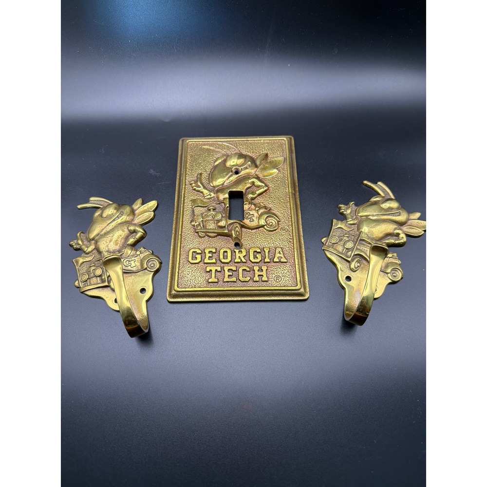 Georgia Tech Yellow Jackets Brass Light Switch Cover and Wall Hooks Buzz Set